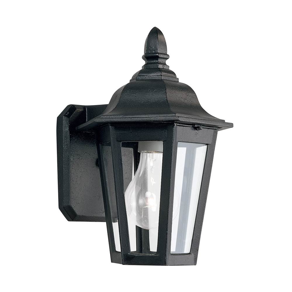 Generation Lighting Brentwood Traditional 1-Light Outdoor Exterior Wall Lantern Sconce In Black Finish With Clear Glass Panels
